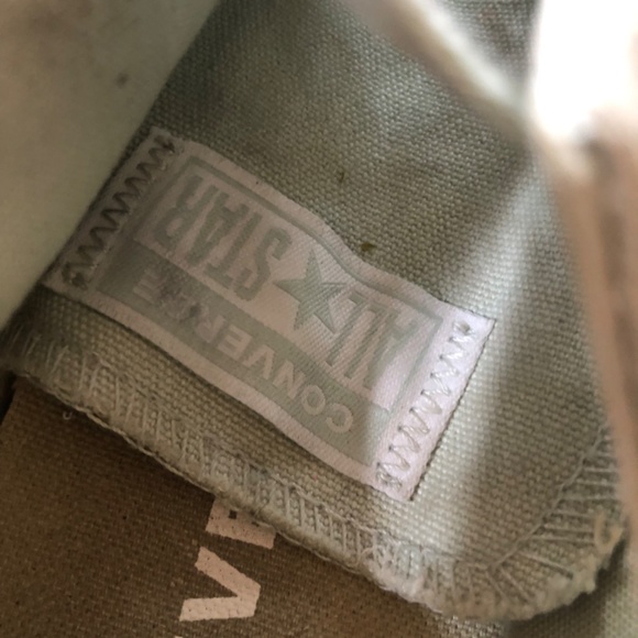 Converse - Picture 3 of 4